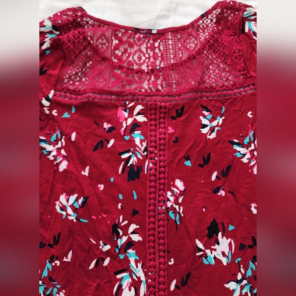 Top - Picture 2 of 5